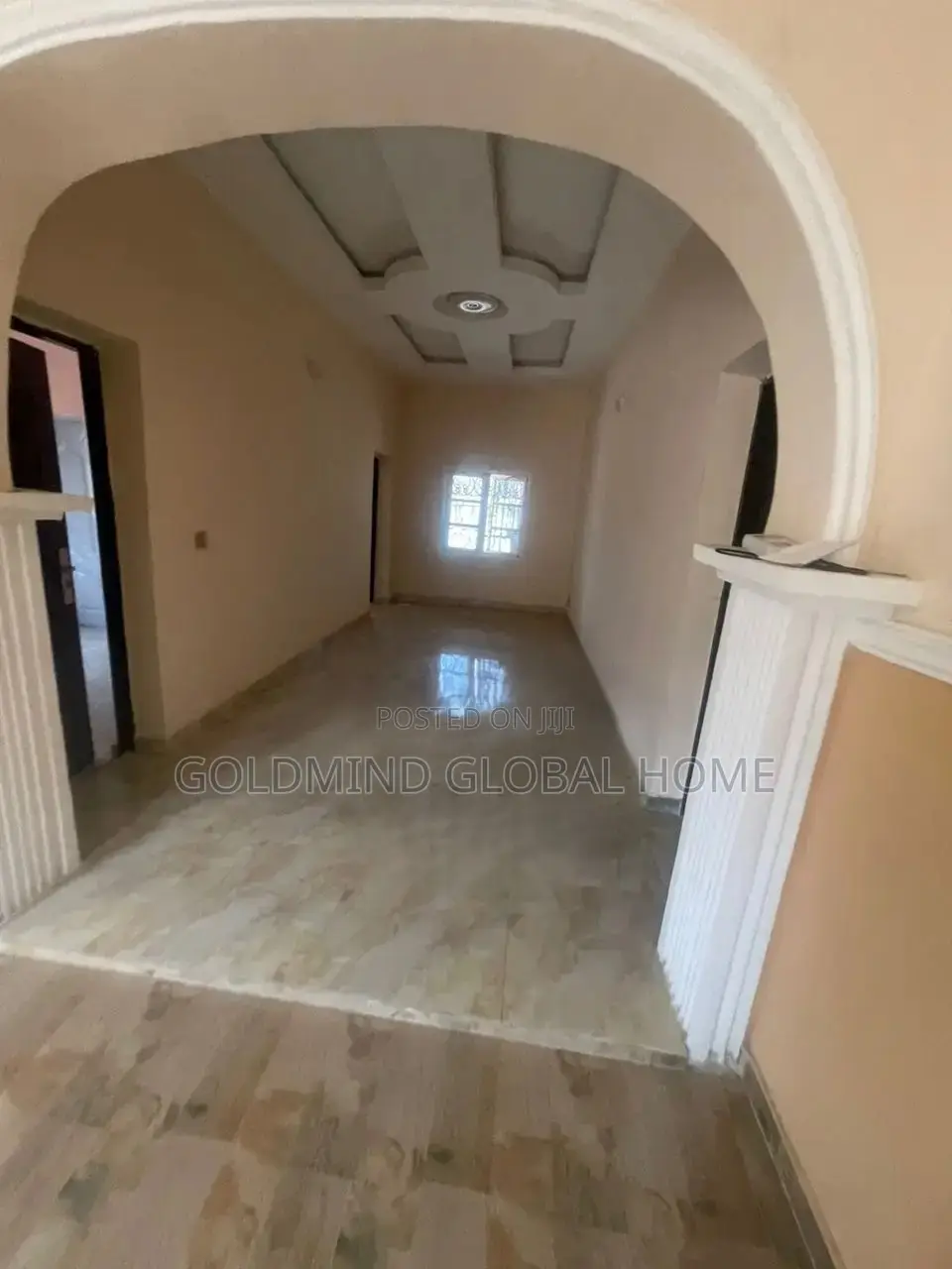 4bdrm Bungalow in Lugbe - Abuja for sale