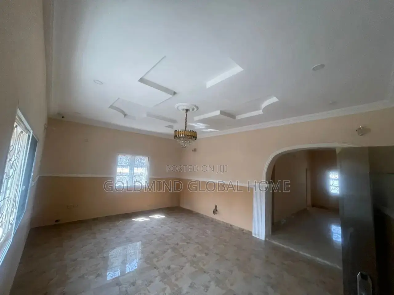 4bdrm Bungalow in Lugbe - Abuja for sale