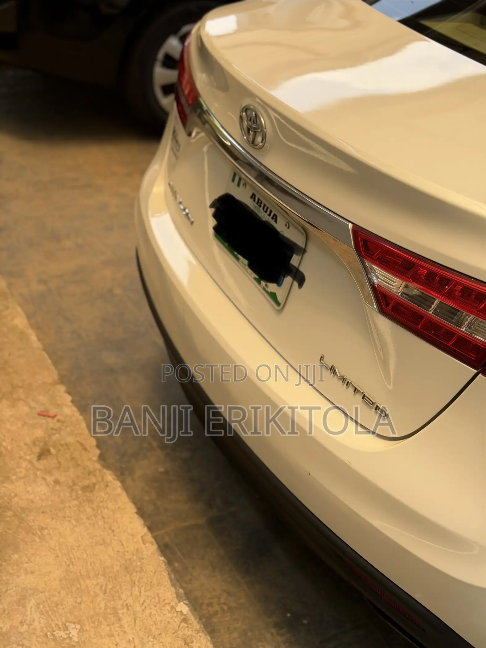 Toyota Avalon Limited 4dr Sedan (3.5L 6cyl 6A) 2014 White