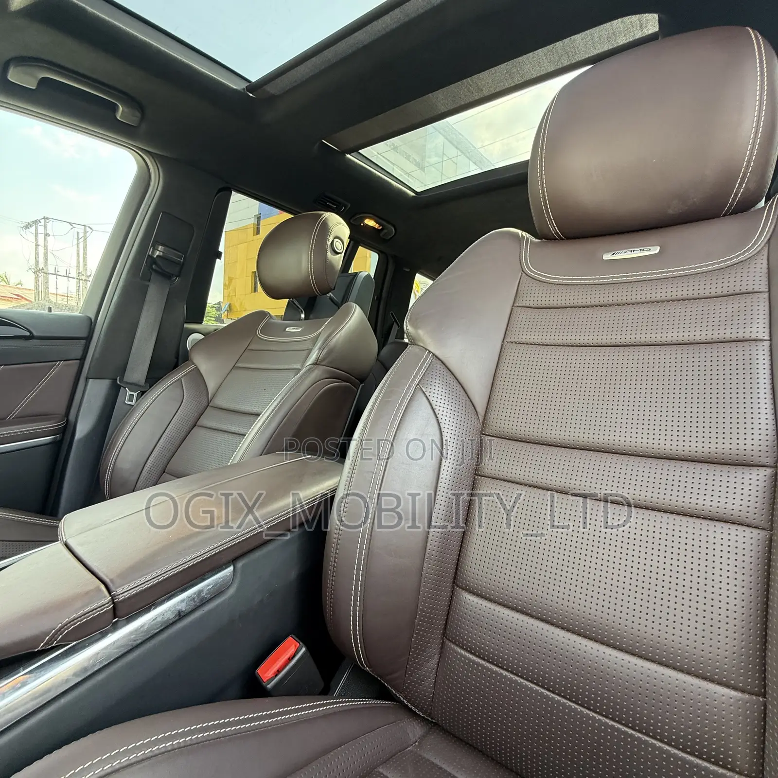 Mercedes-Benz GL-Class GL63 AMG 4dr SUV AWD (5.5L 8cyl Turbo 7A) 2015