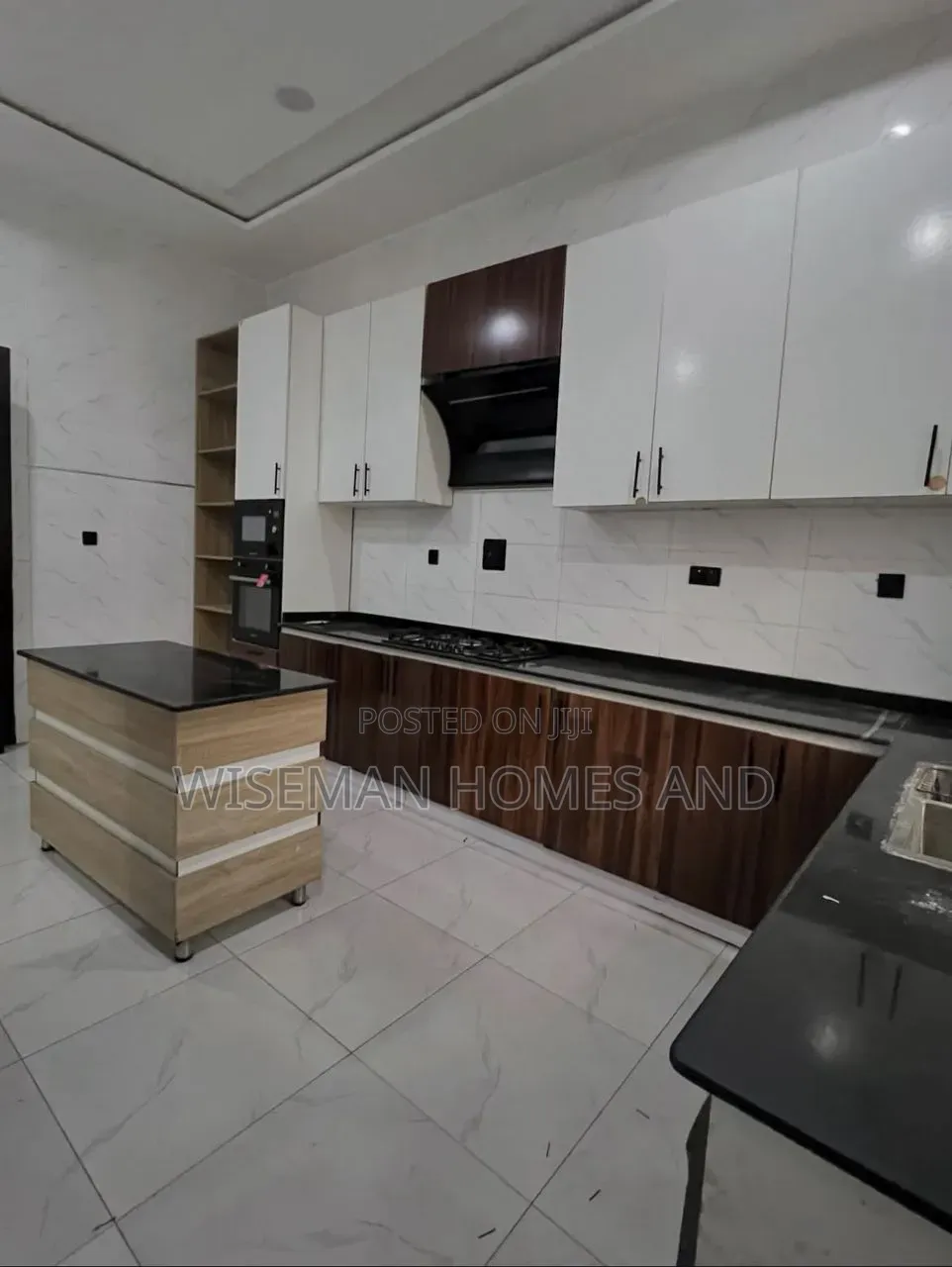 5bdrm Duplex in Ajah Lekki Eti-Osa for rent