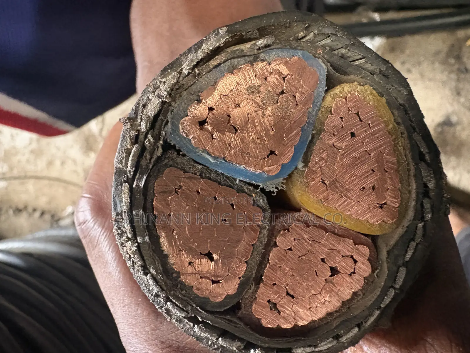 Kabelmetal Electical Cable 300mm by 4core Amord