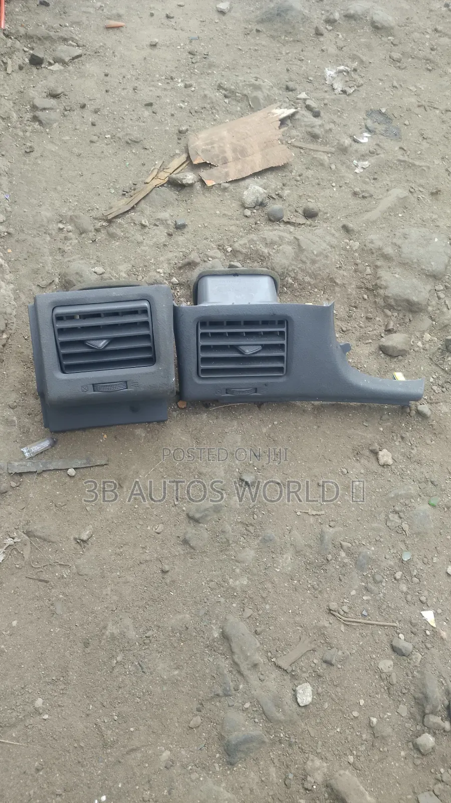 Side Vent for Toyota Sienna 05