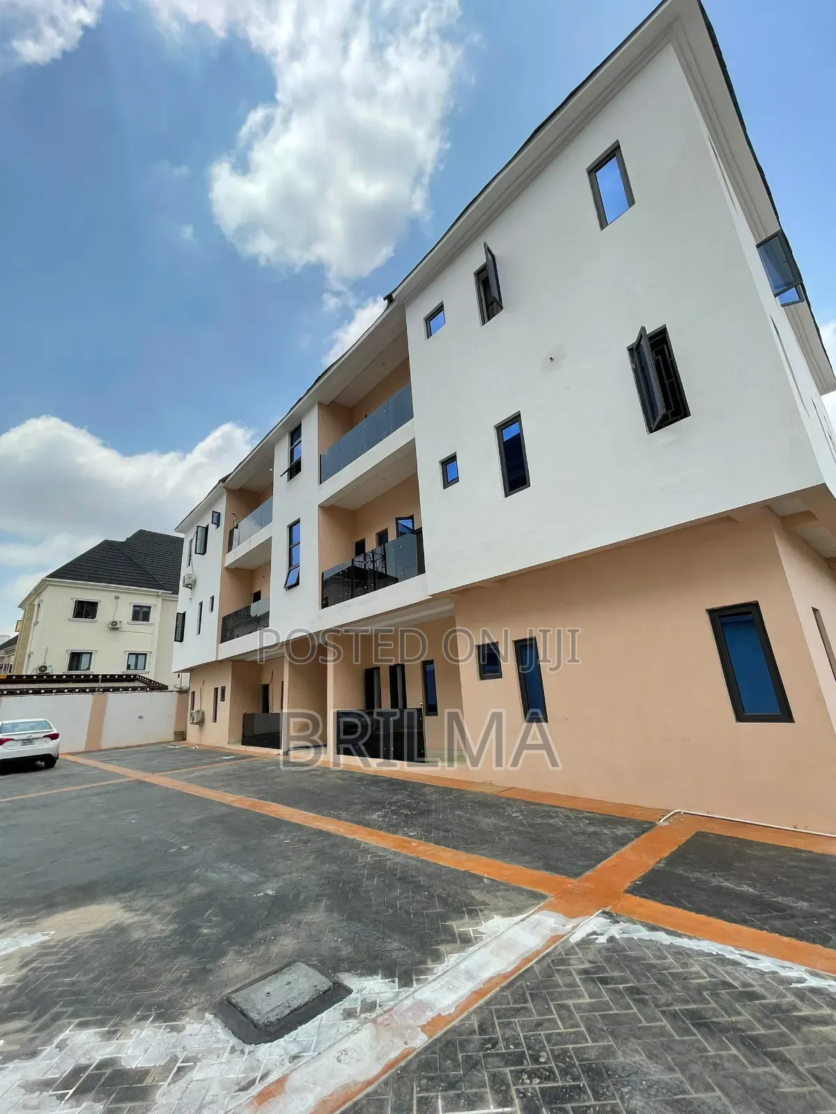 3bdrm Block of Flats in Jahi for sale