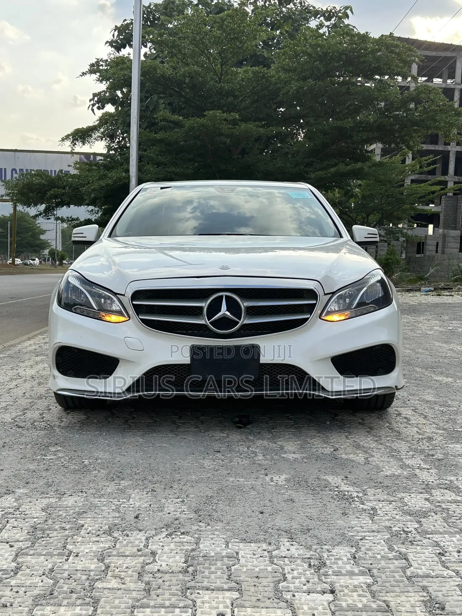 Mercedes-Benz E350 Base 4Matic Sedan AWD (3.5L 6cyl 7A) 2014 White