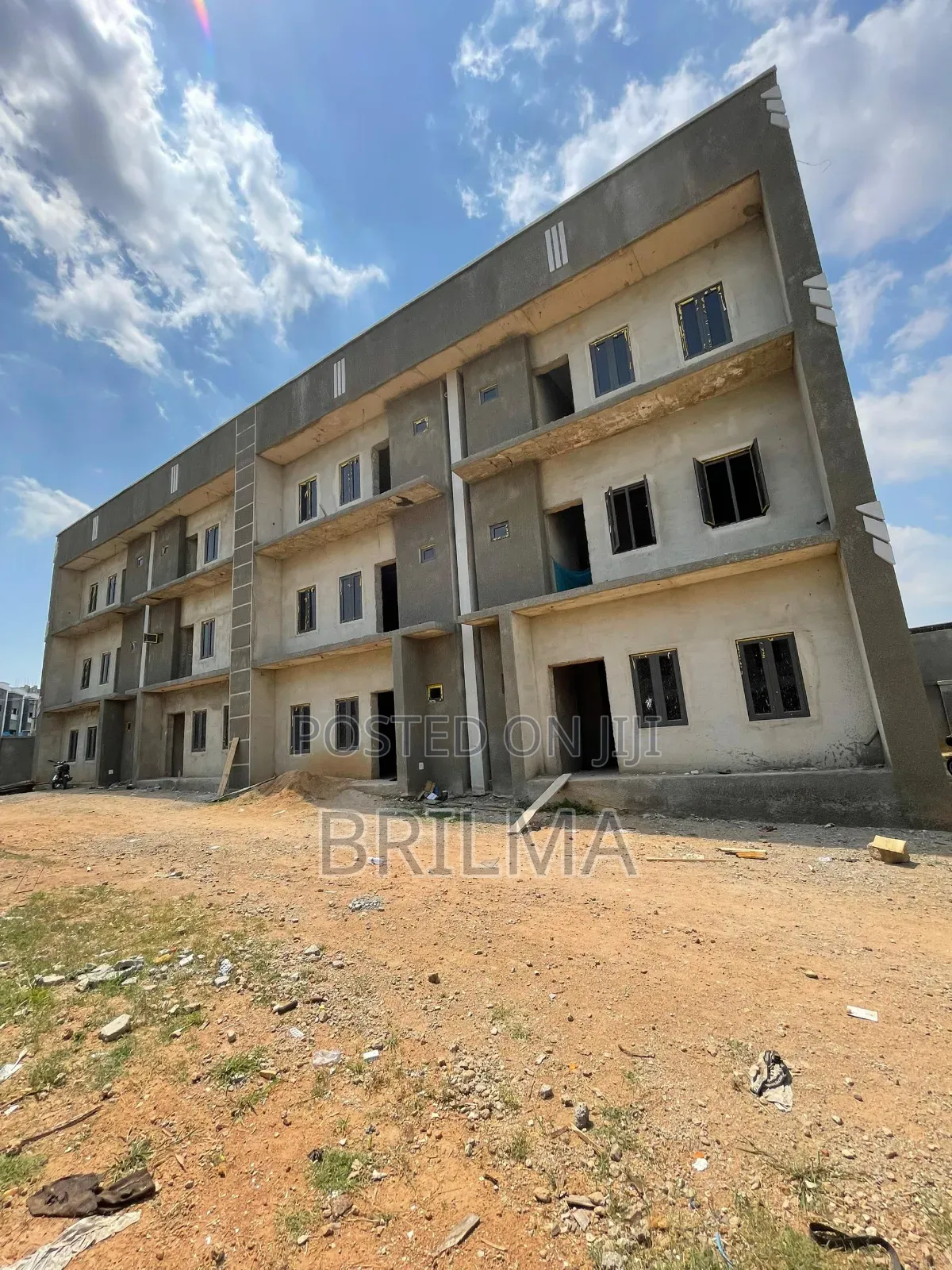 4bdrm Duplex in Jahi for sale
