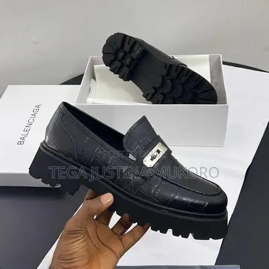Latest Design Balenciaga Rough Sole Men's Flat Shoes