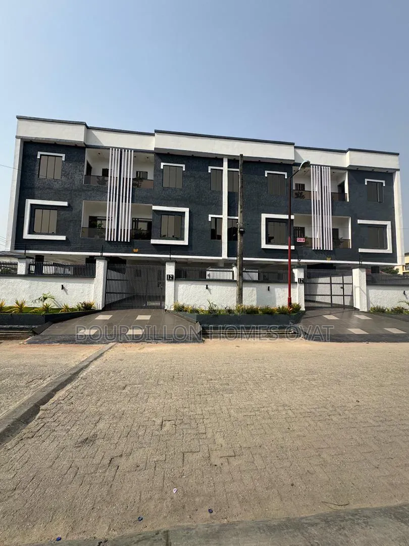 4bdrm Duplex in Lekki Phase 1 for sale