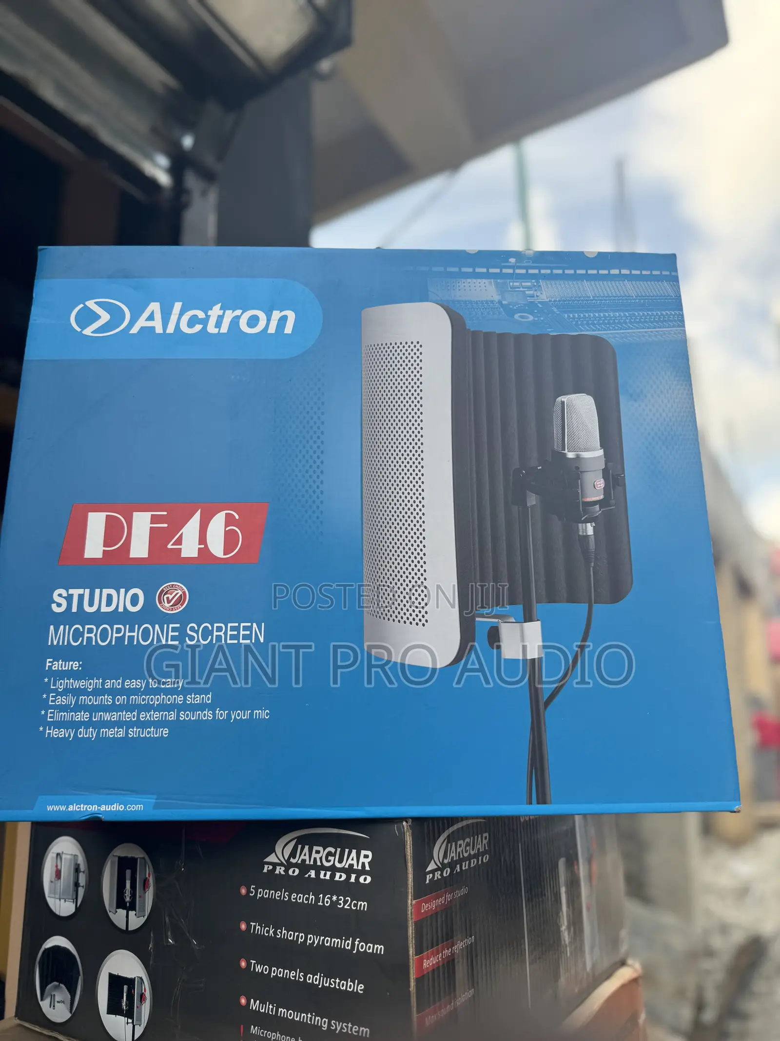 Alctron Pf46 Studio Microphone Screen