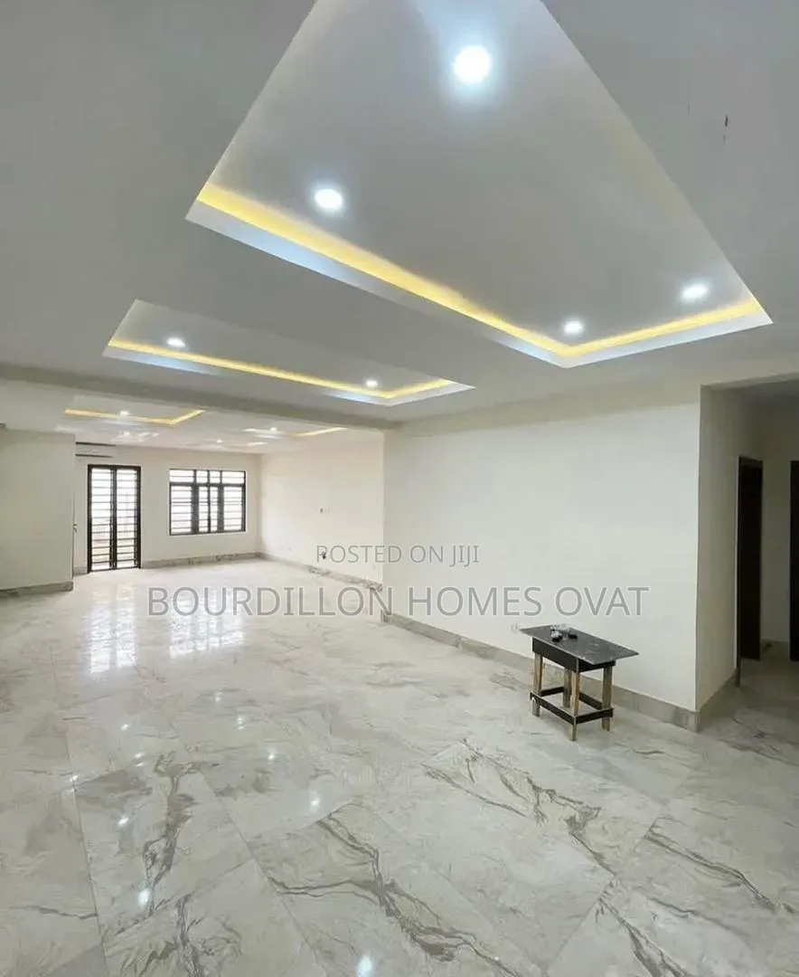 3bdrm Apartment in Oniru Victoria for rent