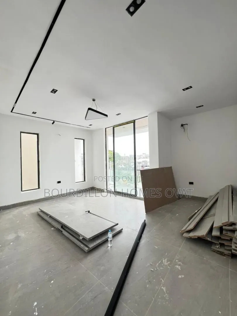 5bdrm Duplex in Ikoyi Lagos State for sale