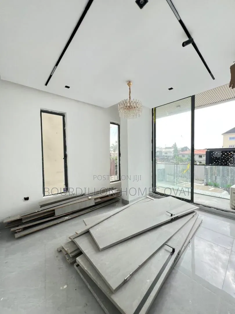 5bdrm Duplex in Ikoyi Lagos State for sale