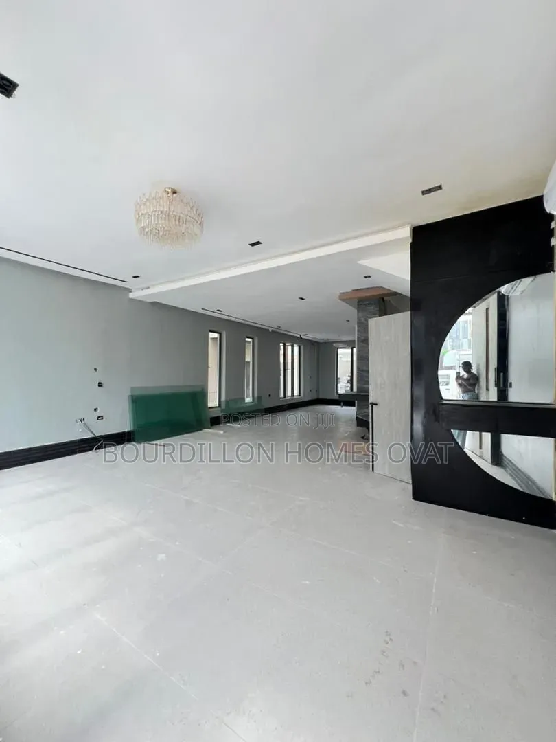 5bdrm Duplex in Ikoyi Lagos State for sale