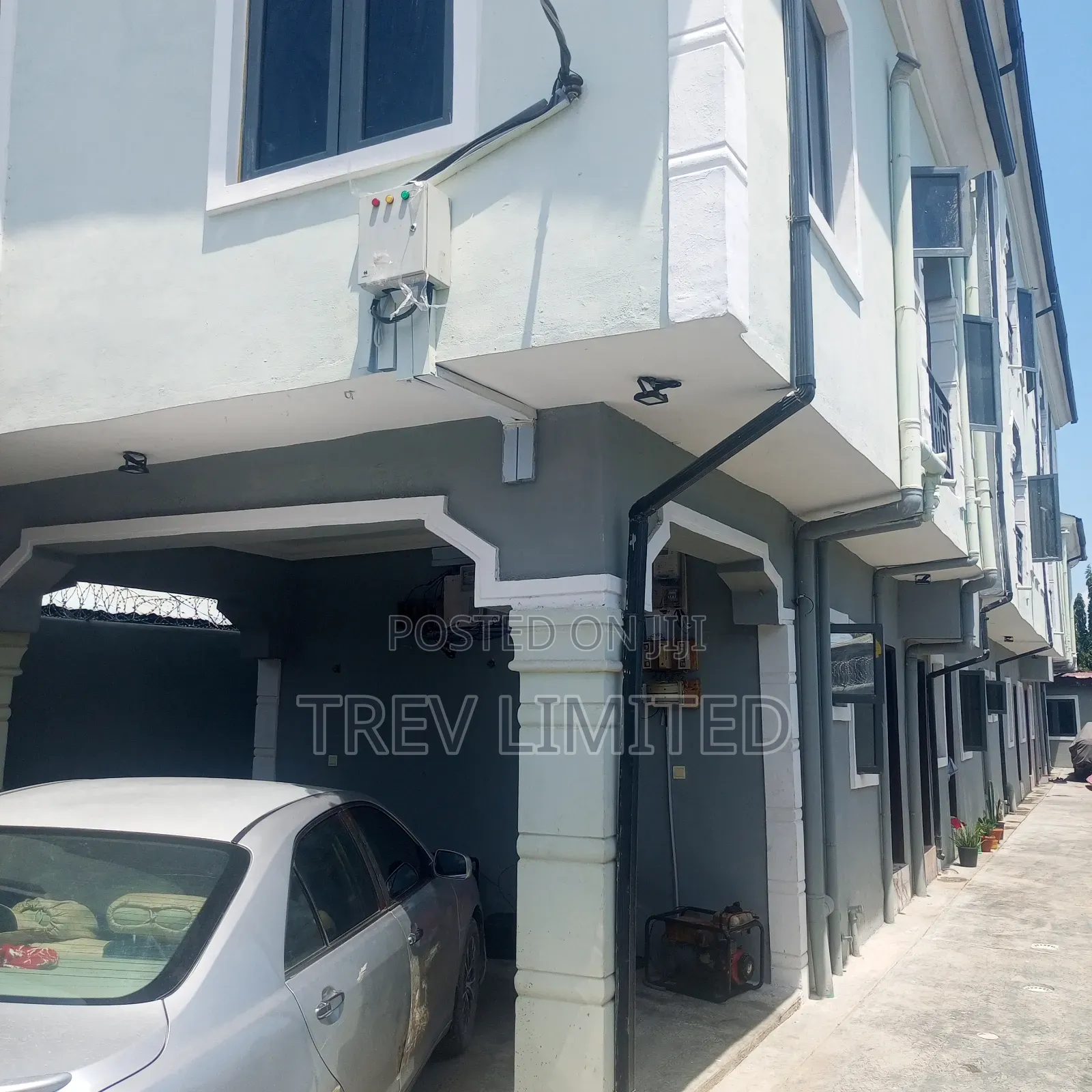 2bdrm Apartment in Mobil Road, Ilaje for rent