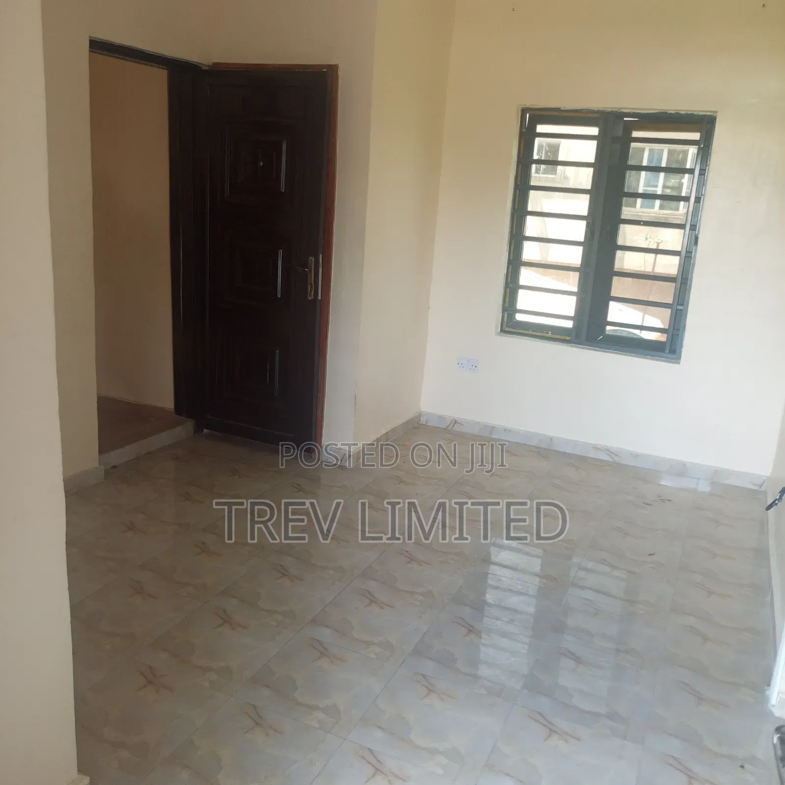 2bdrm Apartment in Mobil Road, Ilaje for rent