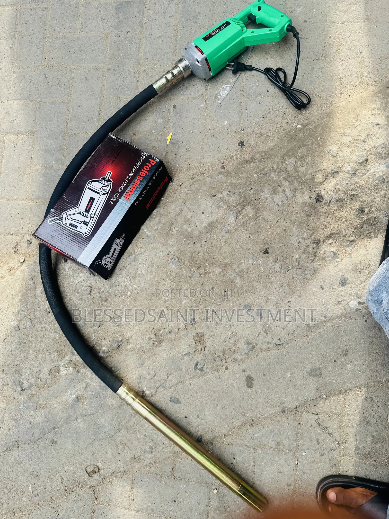 Hand Electric Poker Vibrator 800w