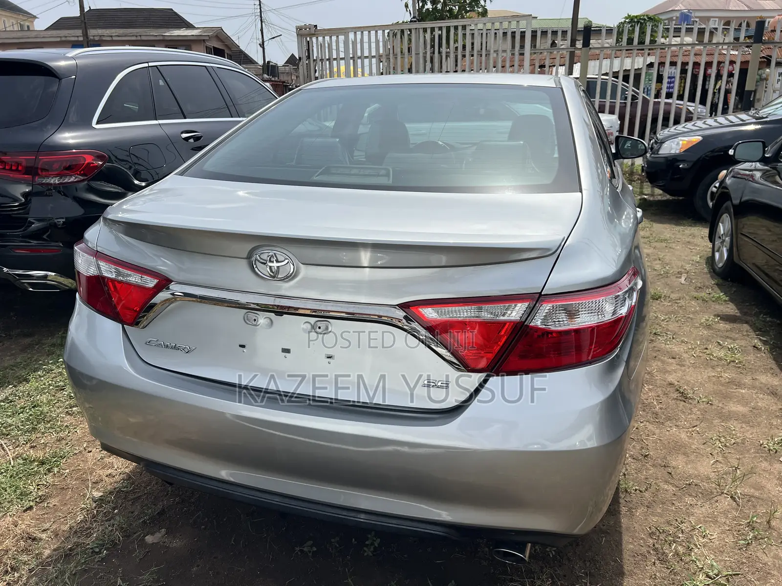 Toyota Camry SE 4dr Sedan (2.5L 4cyl 6A) 2015 Silver
