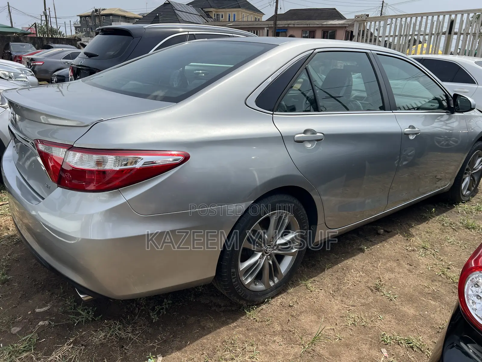Toyota Camry SE 4dr Sedan (2.5L 4cyl 6A) 2015 Silver