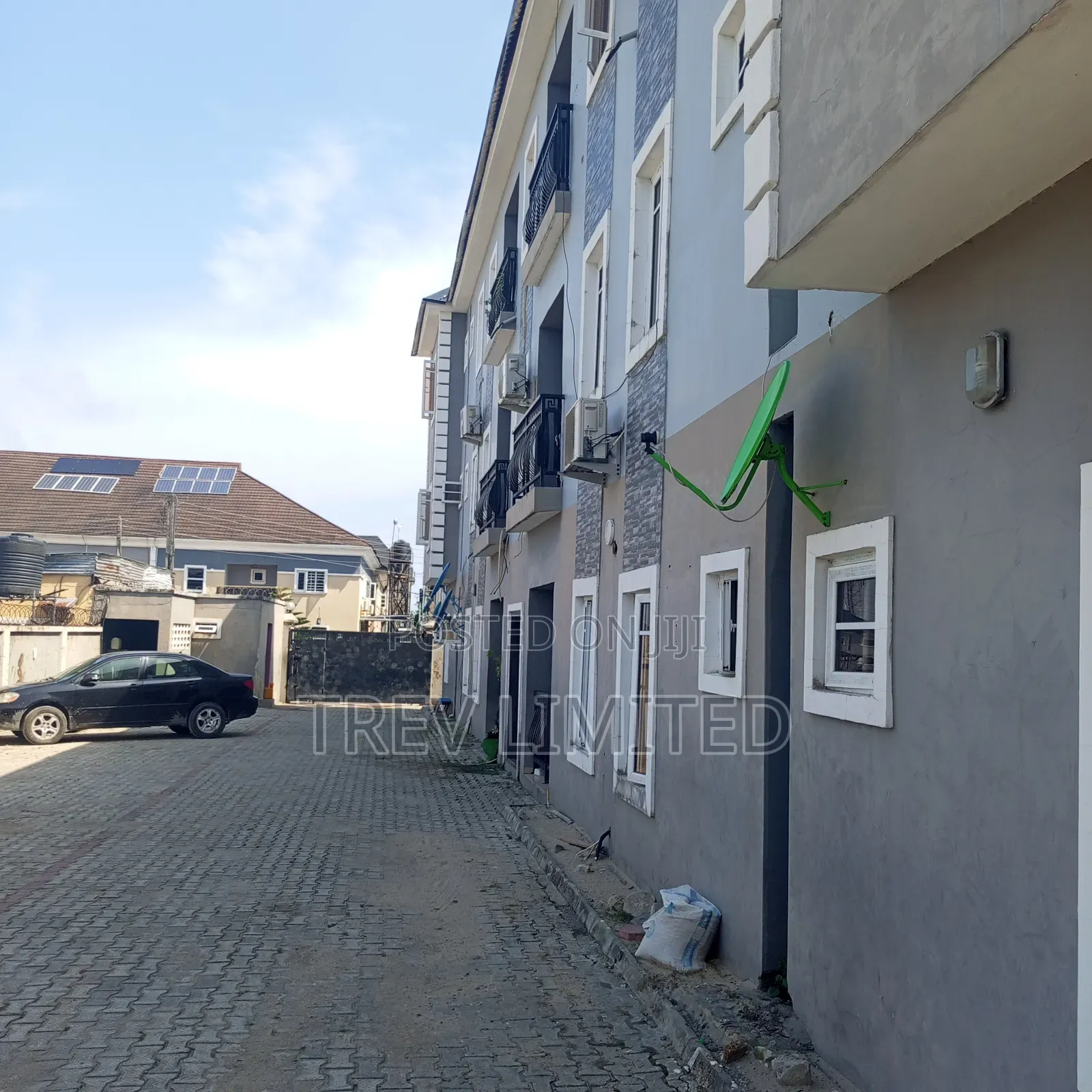 3bdrm Apartment in Mobil Road Ilaje for rent