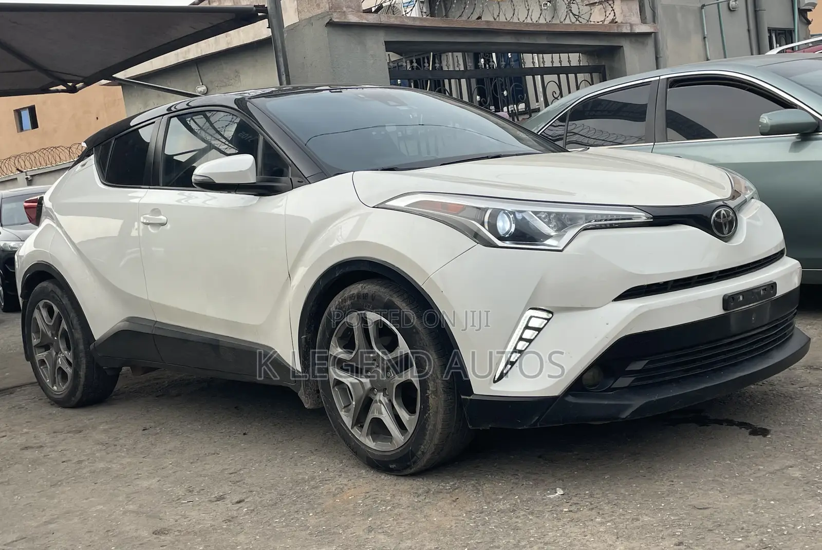 Toyota C-HR Limited FWD 2019 White