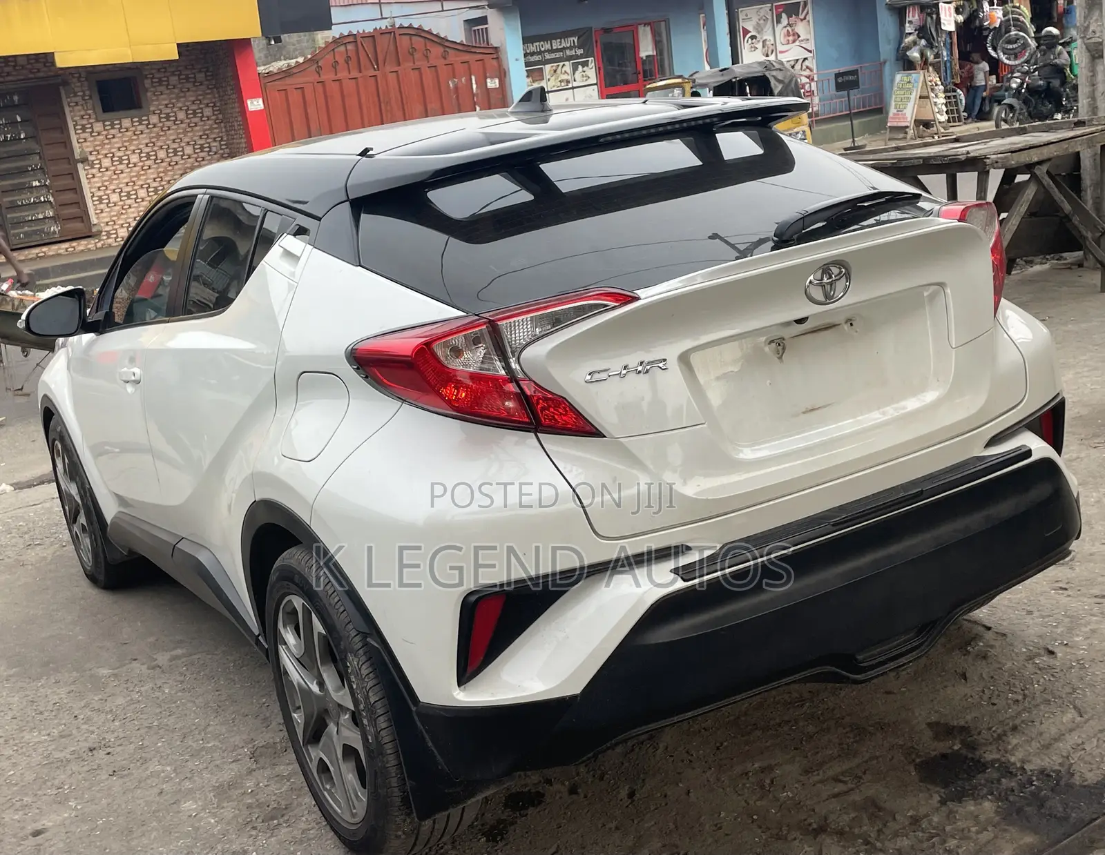 Toyota C-HR Limited FWD 2019 White