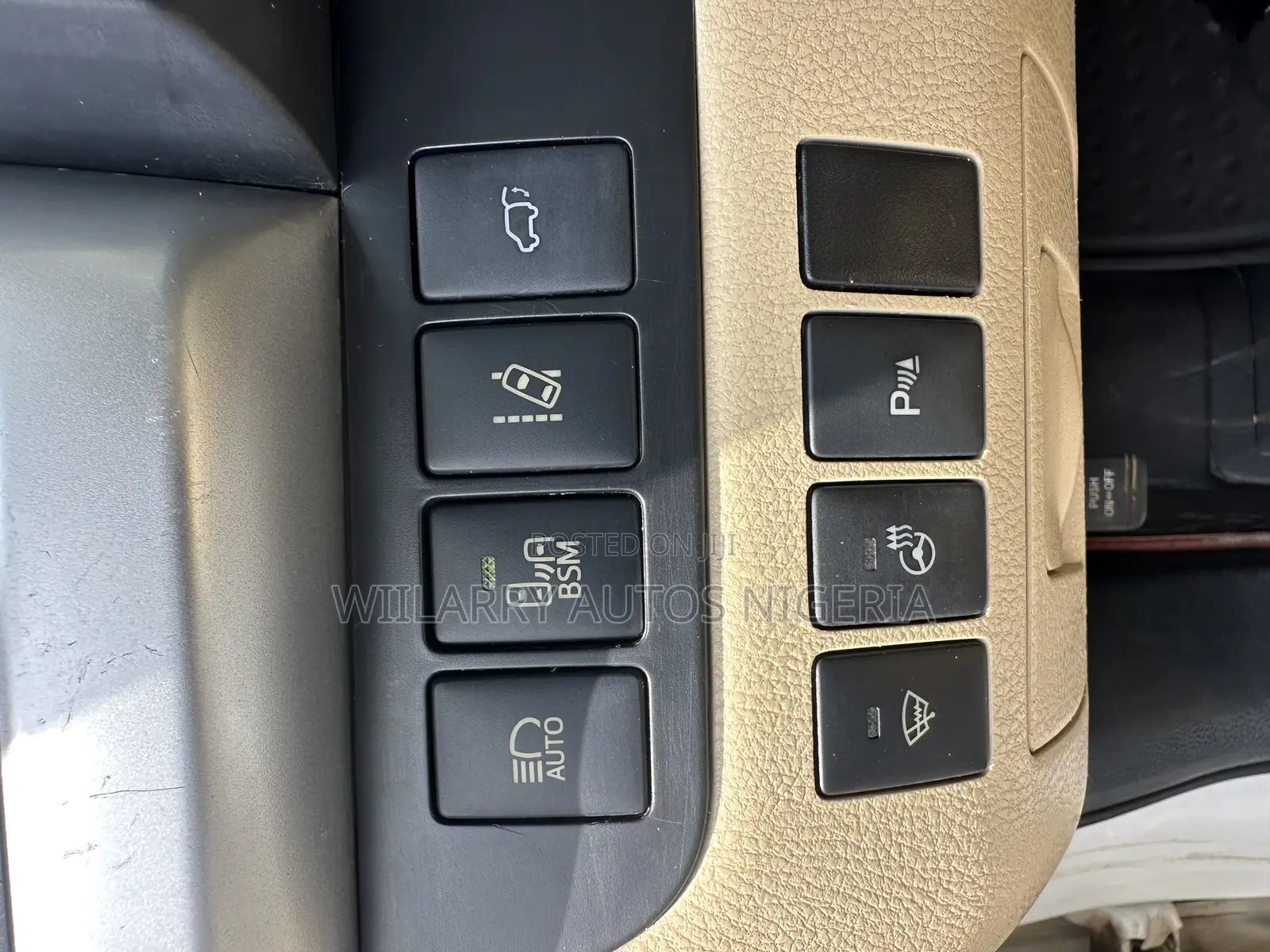 Toyota Highlander Limited Platinum 4dr SUV AWD (3.5L 6cyl 6A) 2015