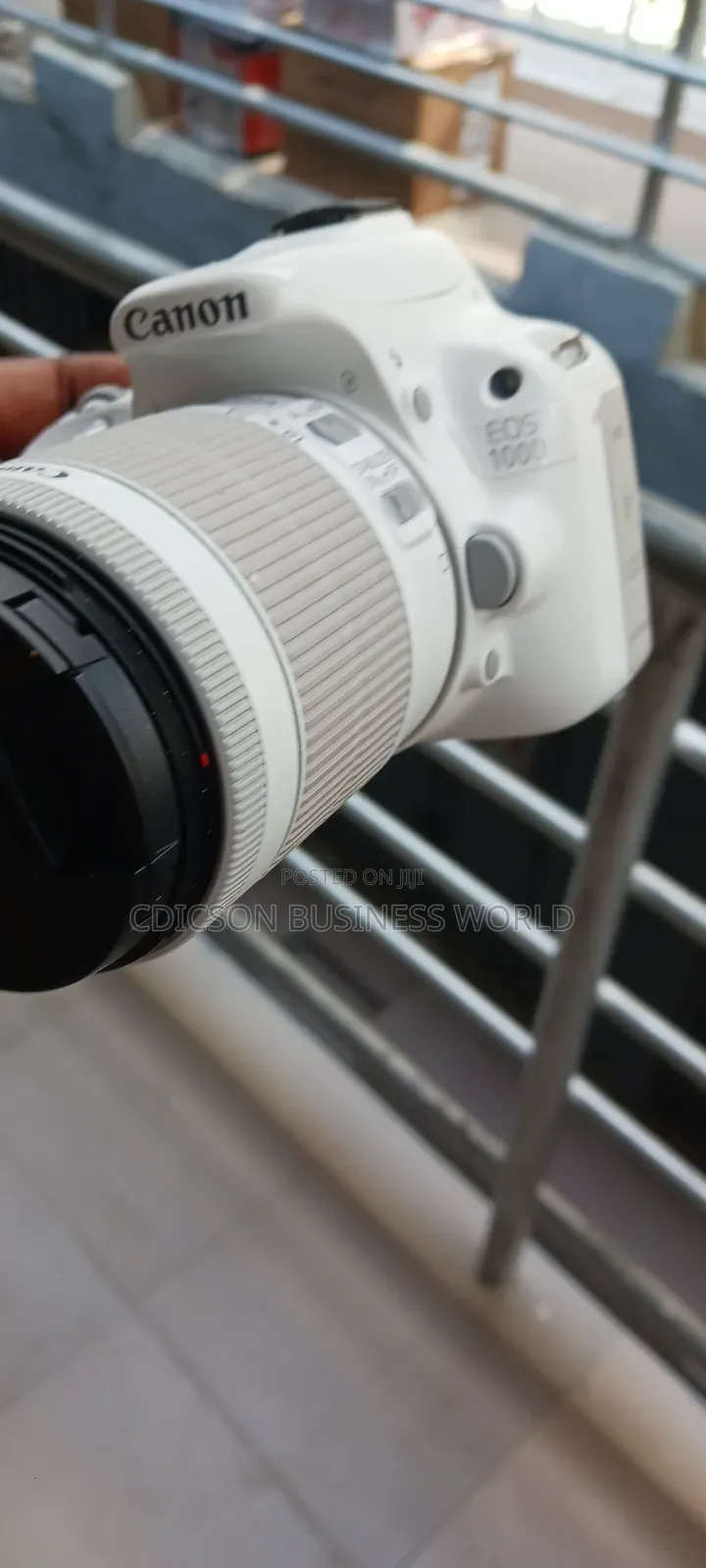 Canon Camera 100d
