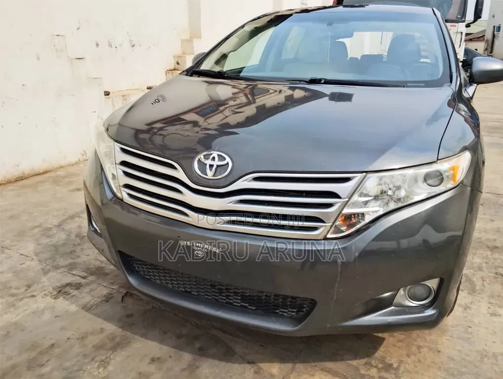 Toyota Venza 2010 Gray