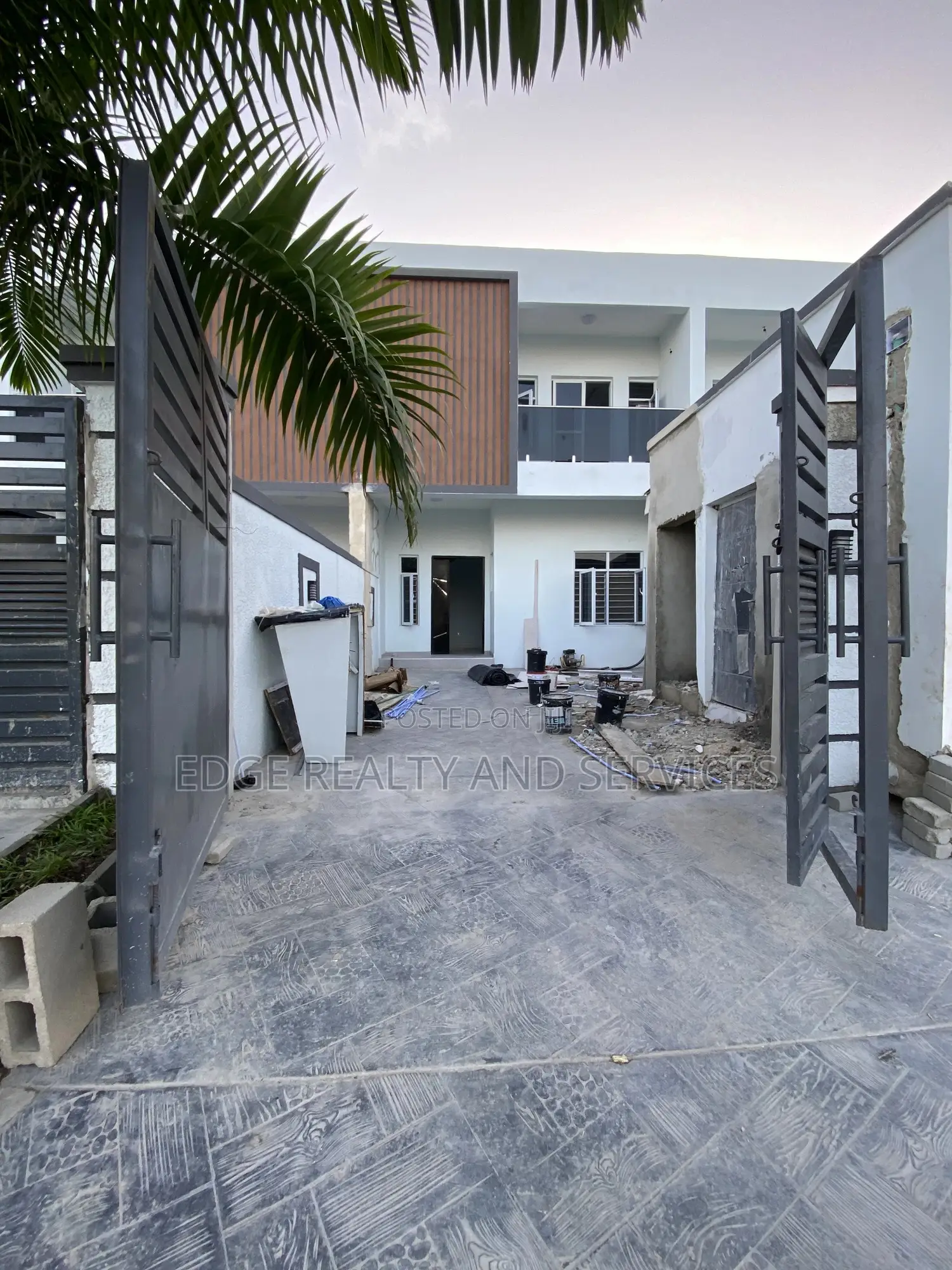 4bdrm Townhouse/Terrace in Lekki Scheme 2, VGC / Ajah for sale
