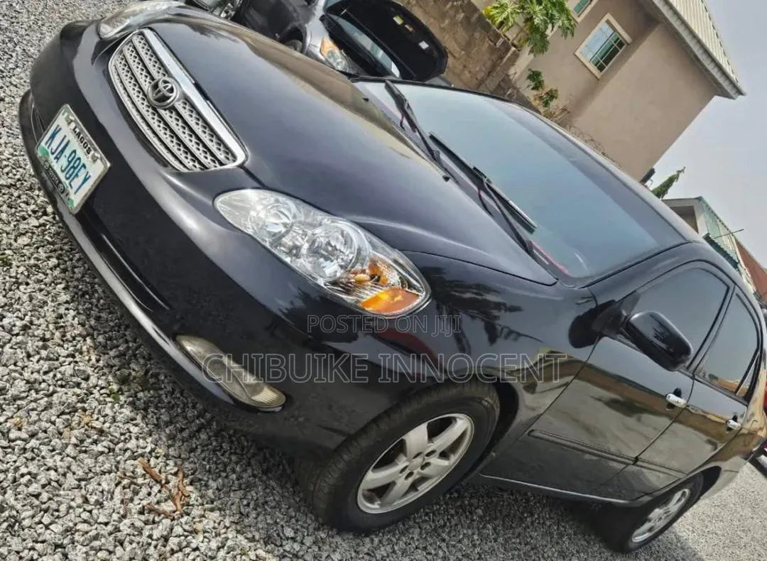 Toyota Corolla 2006 Black