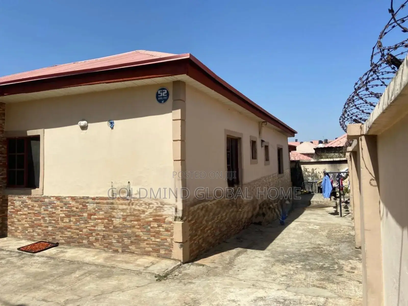 2bdrm Bungalow in Lugbe - Abuja for sale