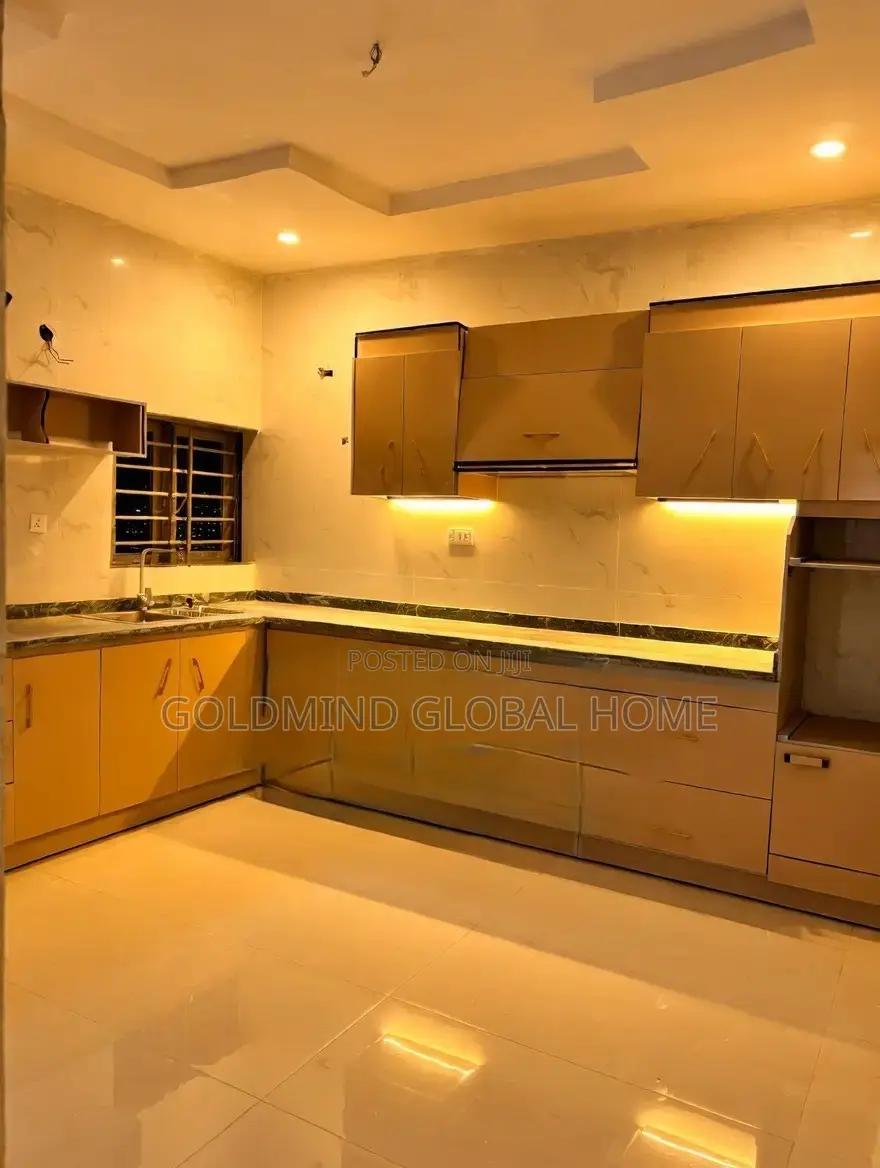 Furnished 5bdrm Duplex in Lugbe - Abuja for sale