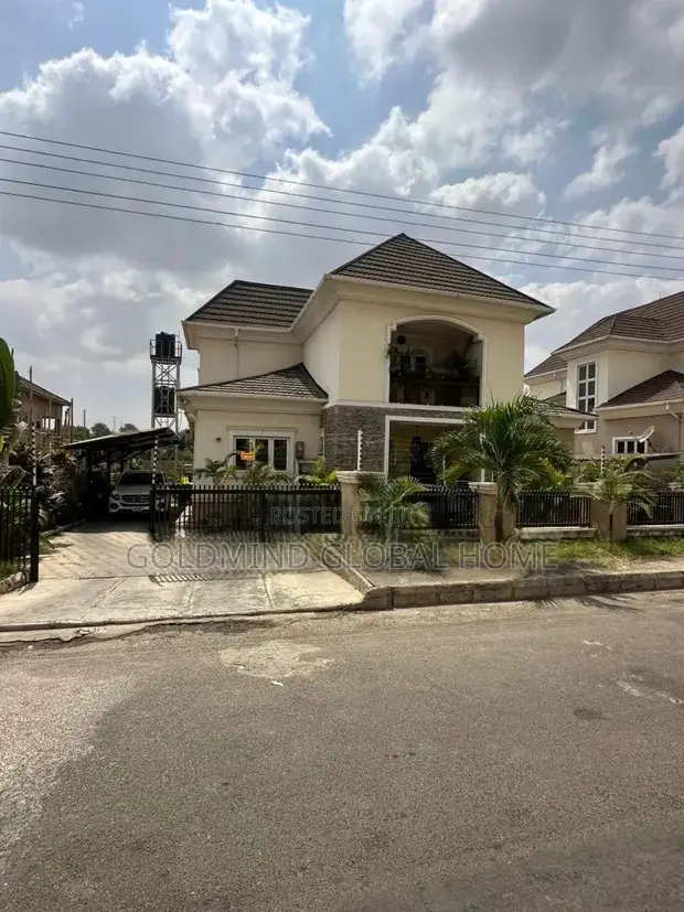 4bdrm Duplex in Lugbe -Abuja for sale