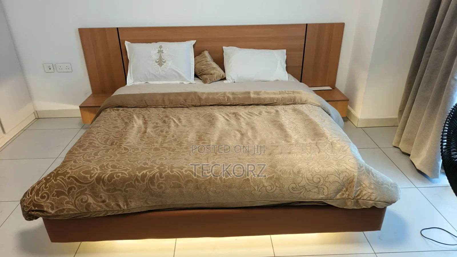 Floating Platform Bed With Led Under Lights
