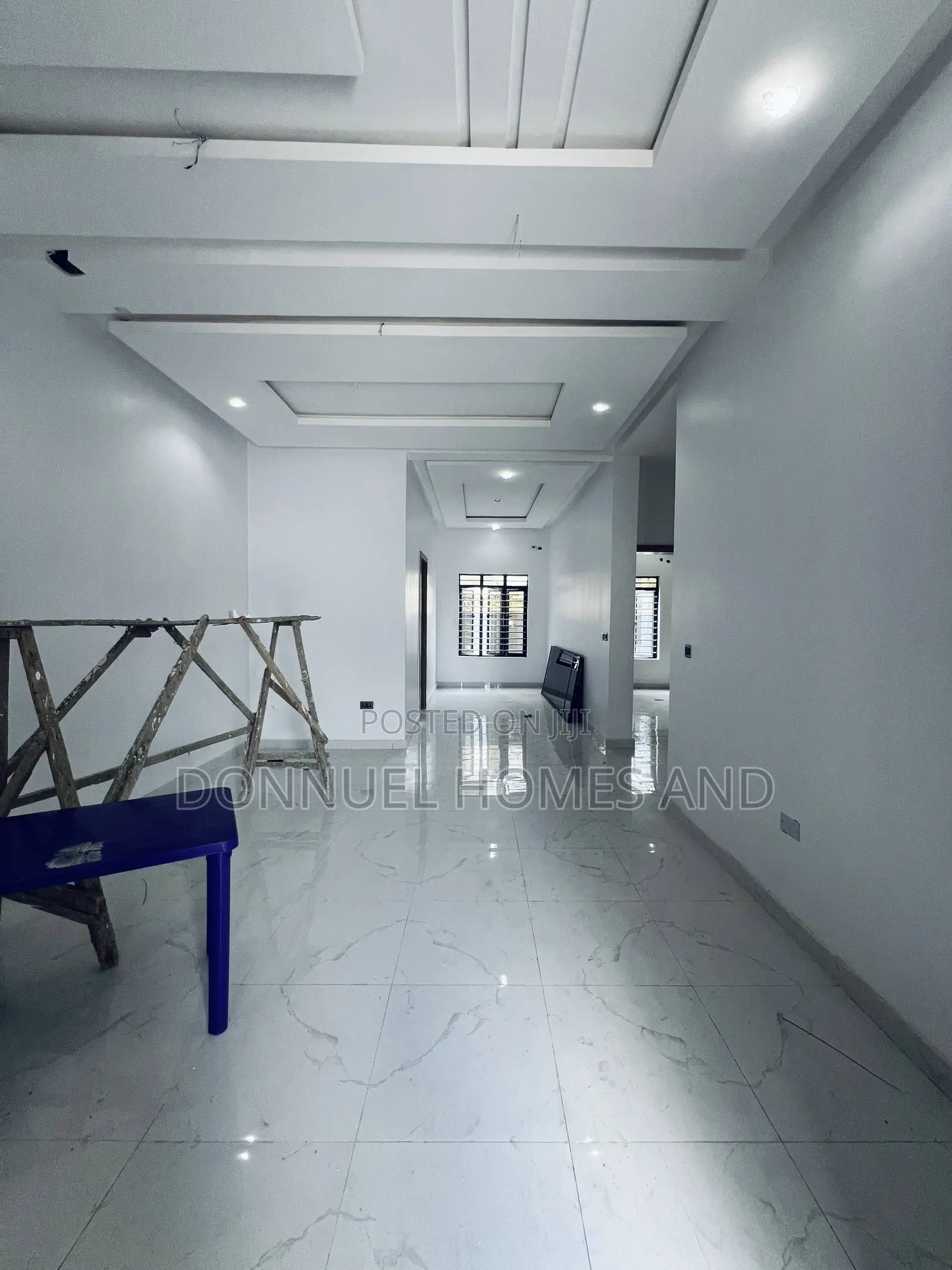2bdrm Apartment in Lekki Expressway for sale