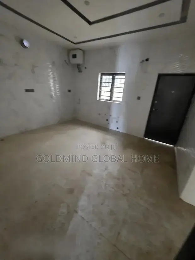 4bdrm Duplex in Lugbe - Abuja for sale