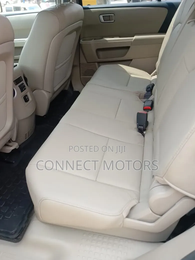 Honda Pilot LX 4dr SUV (3.5L 6cyl 5A) 2013 Brown