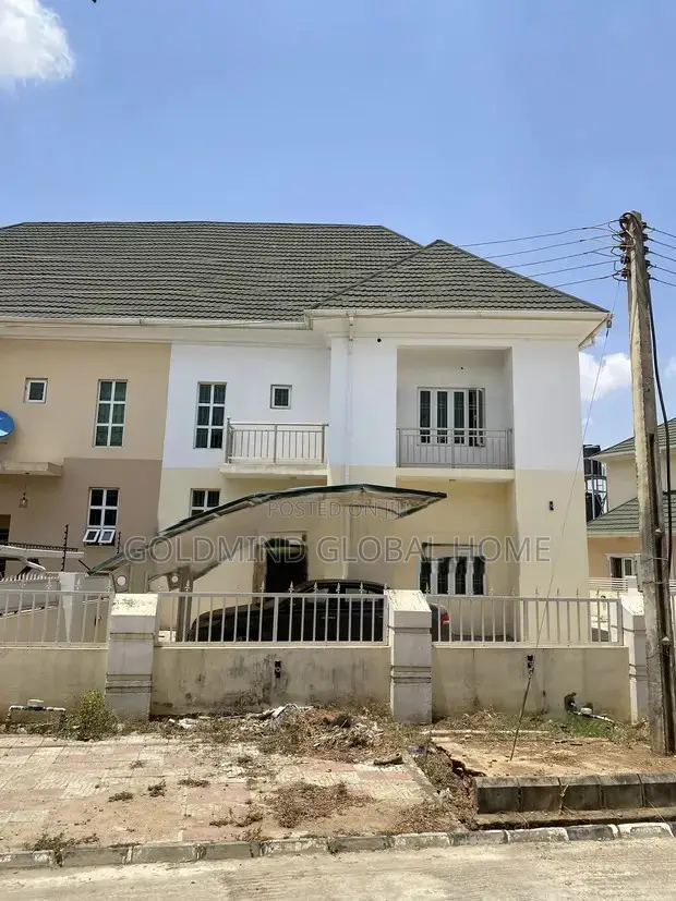 4bdrm Duplex in Lugbe - Abuja for sale