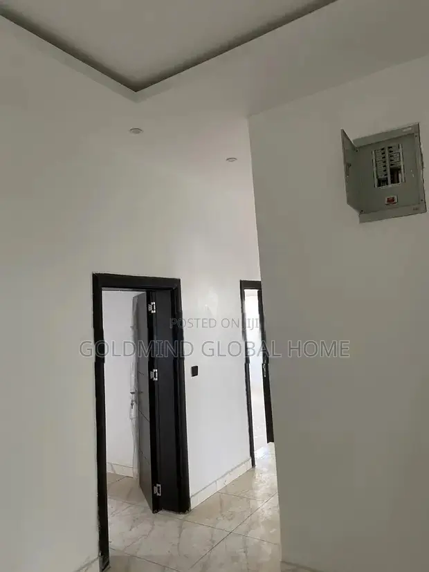 4bdrm Duplex in Lugbe - Abuja for sale