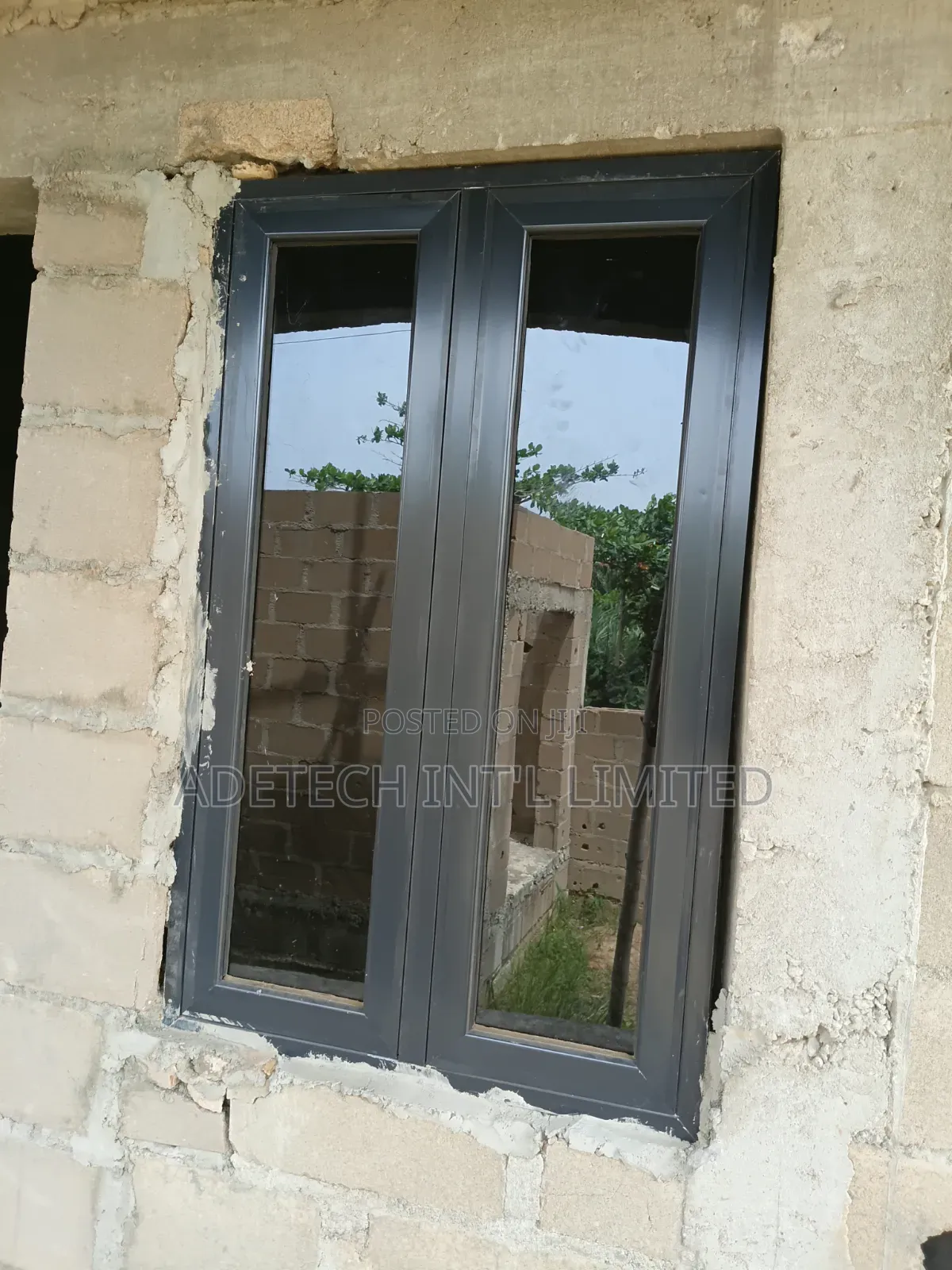 Architectural Aluminium Casement Window With Net and Burglary