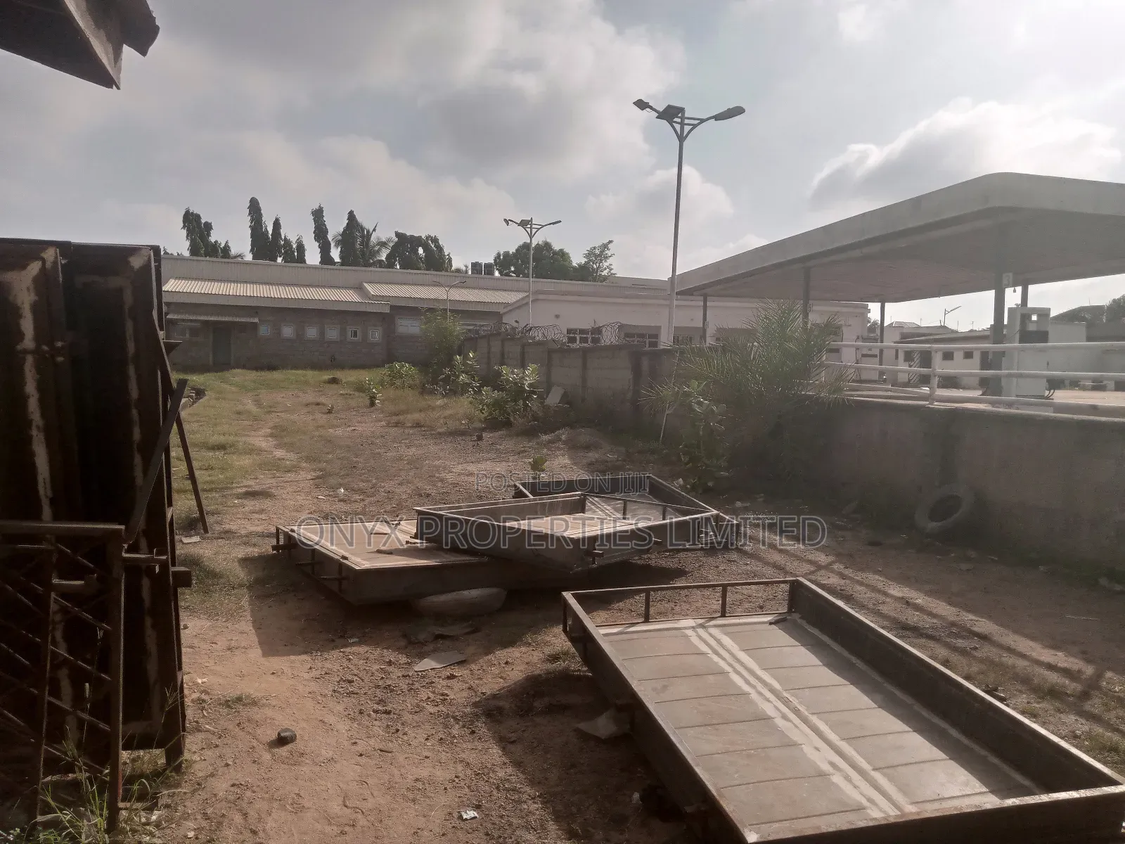 Filling Station and Modern Water for Sell