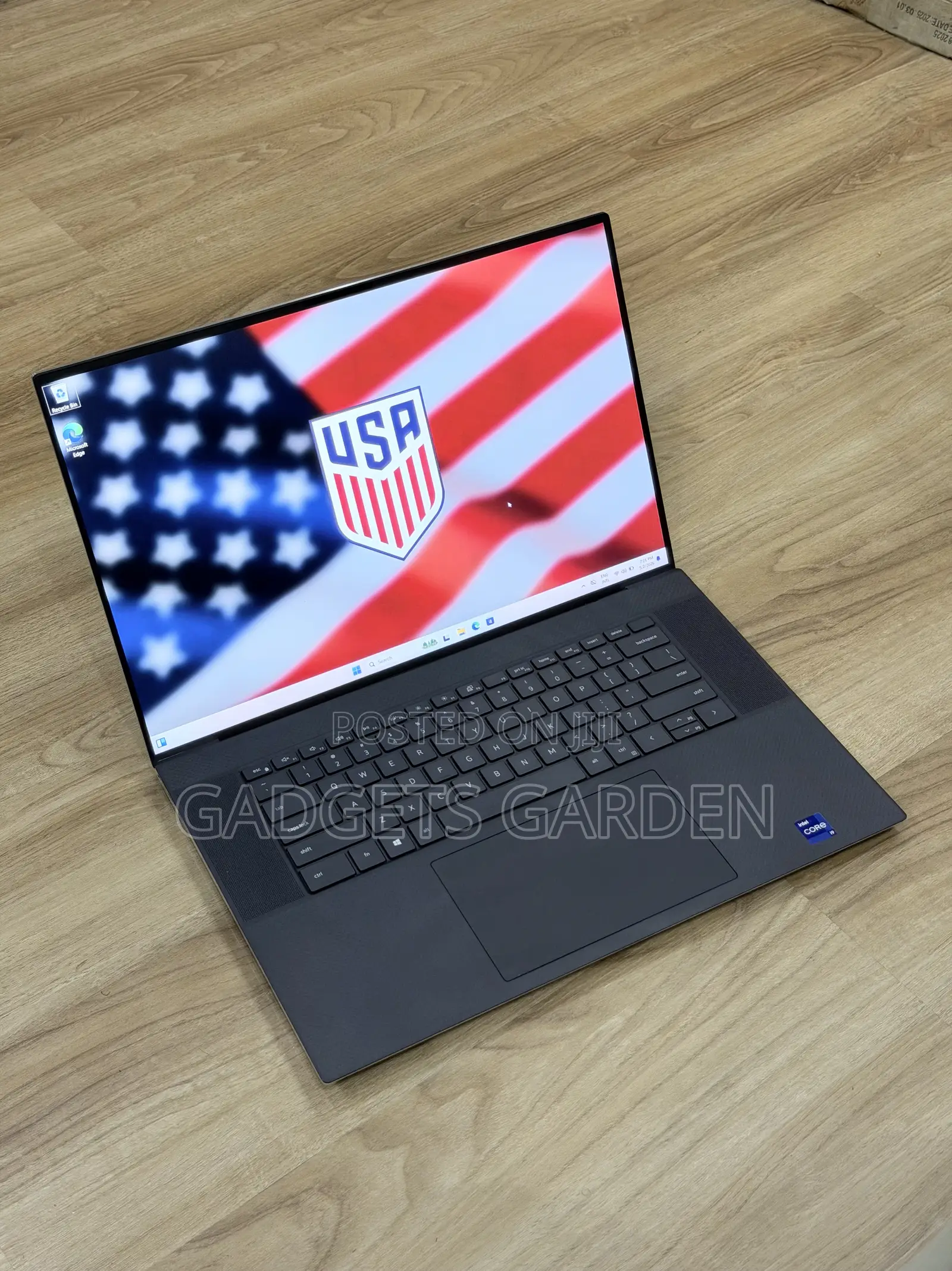 Laptop Dell XPS 17 9720 32GB Intel Core i7 SSD 1T