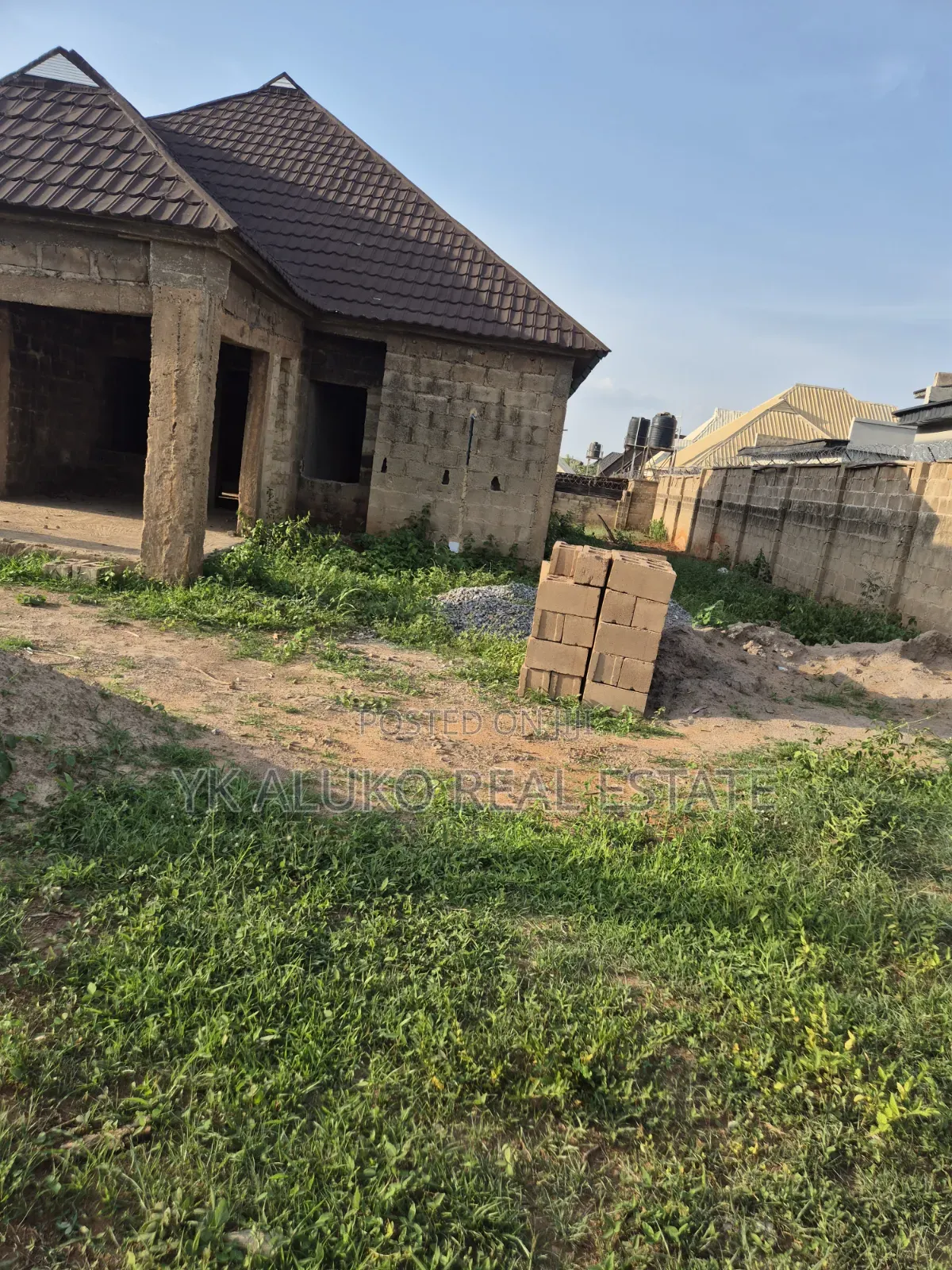 4bdrm Bungalow in Fedral Government for sale