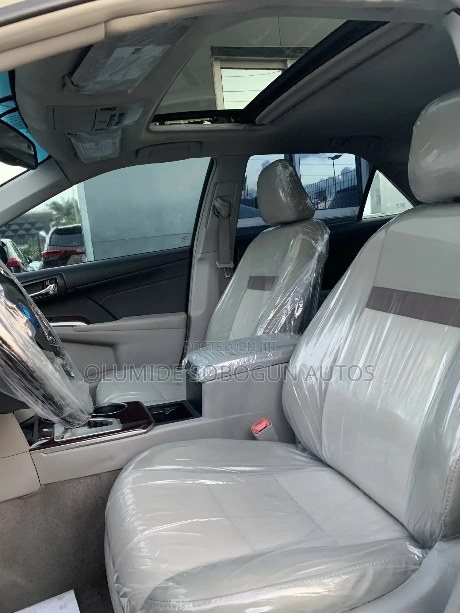 Toyota Camry XLE 4dr Sedan (2.5L 4cyl 6A) 2014 White