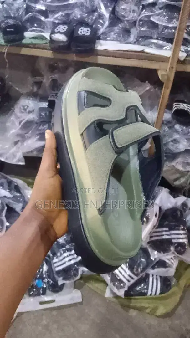 Footwear Pams