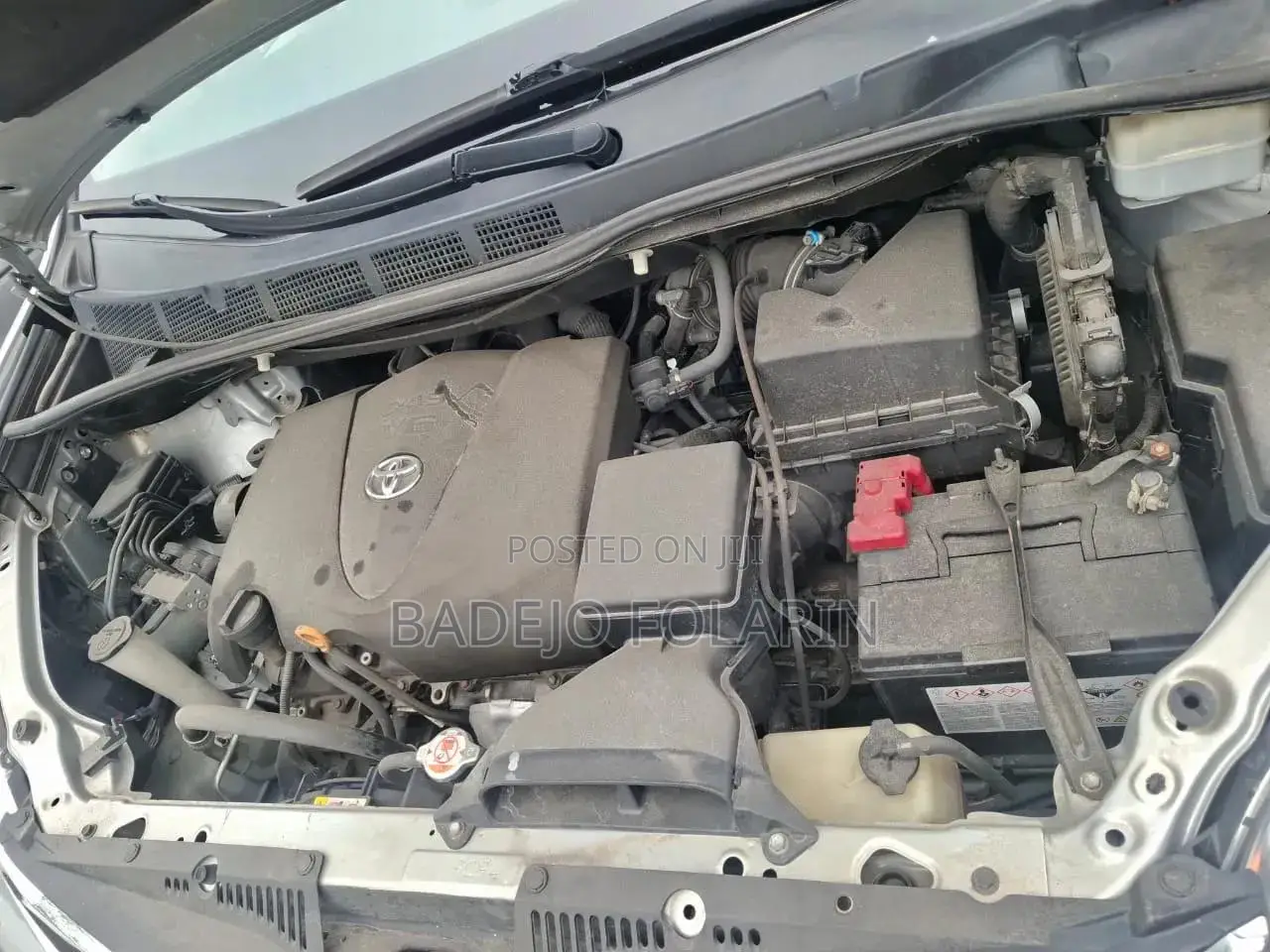 Toyota Sienna LE 8-Passenger 2021 Silver