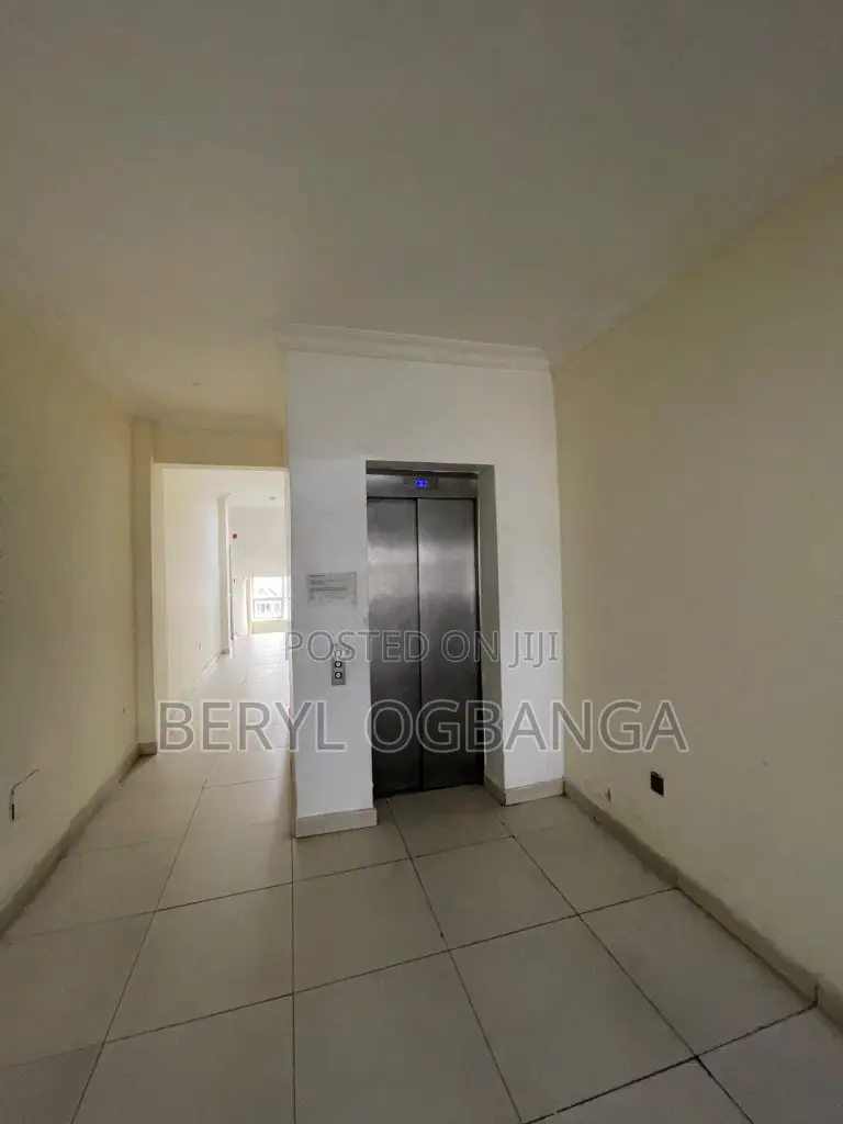 3bdrm Apartment in Ikate for sale