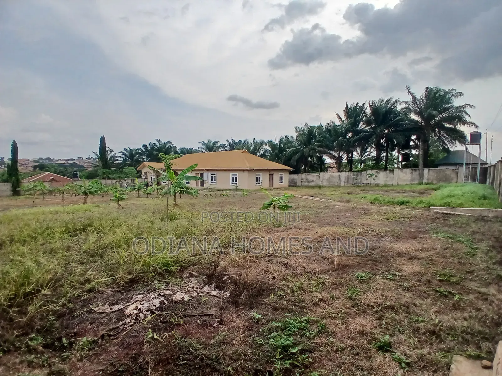 3500sqm Mixed-Use Land + 7-Bedroom Bungalow for Sale at Ojoo, Ibadan