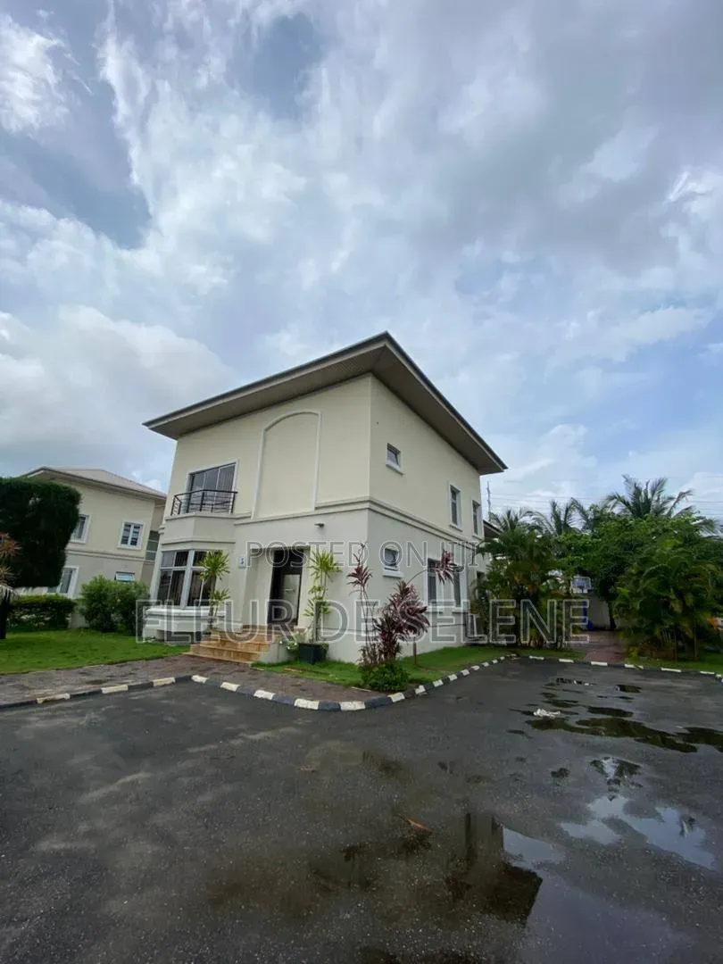 5bdrm Duplex in Ikate, Lagos Island / Lagos Island for rent