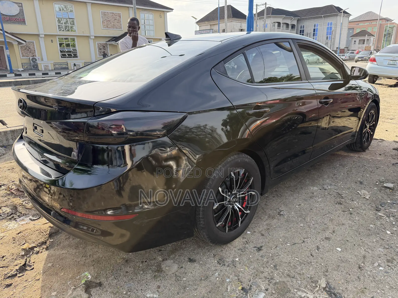 Hyundai Elantra Value Edition Sedan FWD (2.0L 4cyl 6A) 2017 Black
